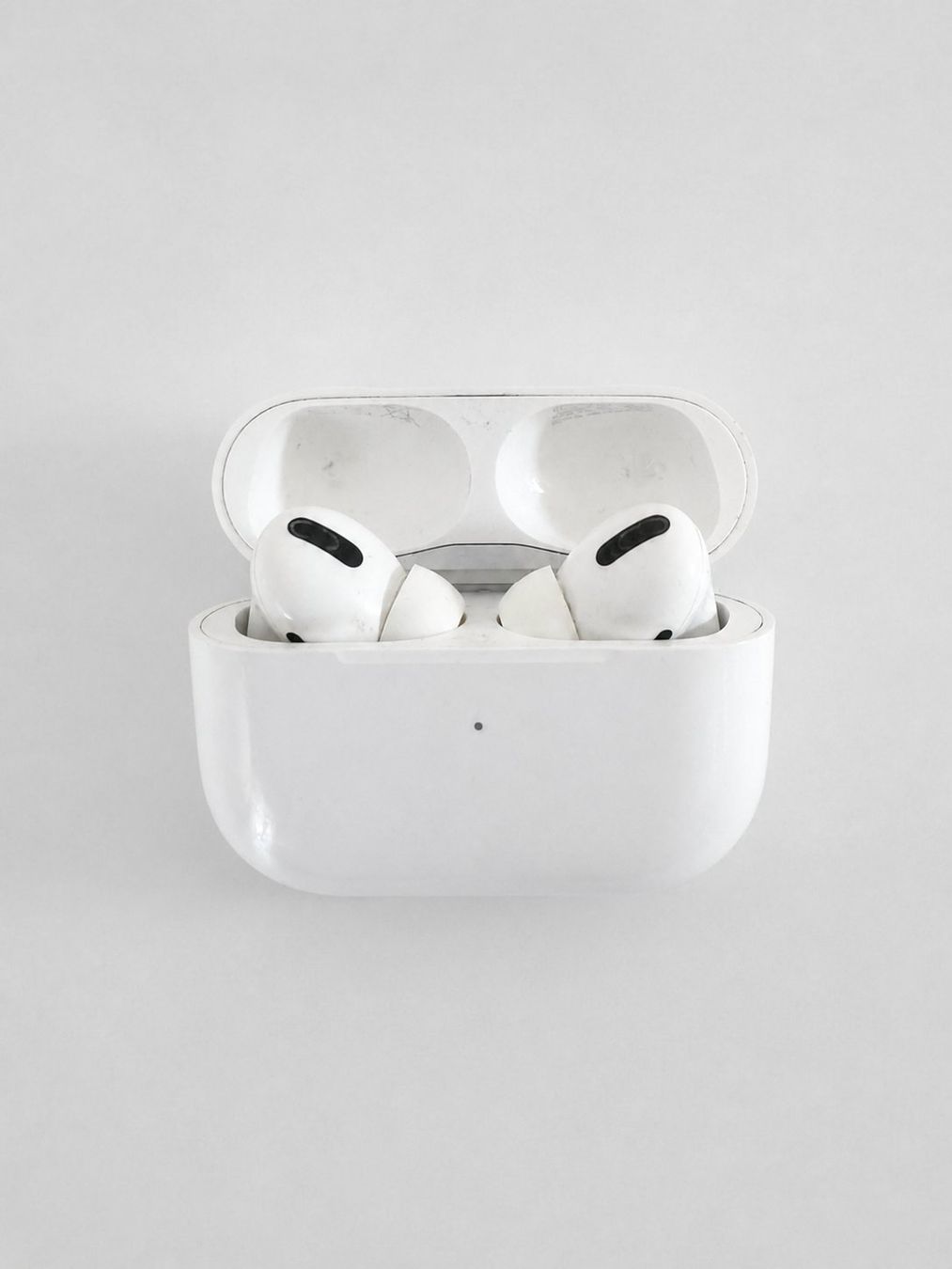 Kopfhörer: Apple AirPods Pro 1. Generation mit Ladecase – Gebraucht aus Pfäffikon SZ von ChronoSchmiede 2
