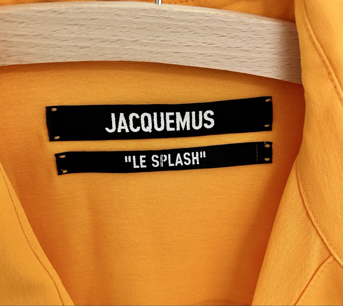 Jacquemus Camicette: Jacquemus "Le Splash" Orange Bluse, Gr. FR38, XS-S – Nuovo (secondo la descrizione) da Gerzensee venduto da RinaKat 2