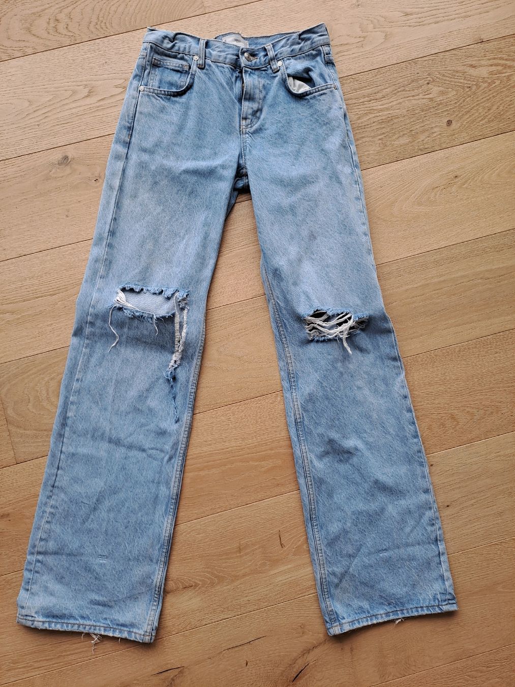Mango Pantaloni: MNG Bootcut flared jeans mit Rissen – Usato da Kaltbrunn venduto da Koschka75
