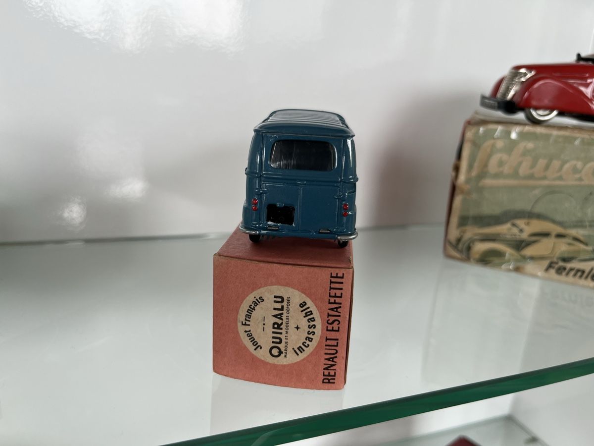 Renault Modellini d'auto: Renault Estafette  – Usato da Kräiligen venduto da tisala 1
