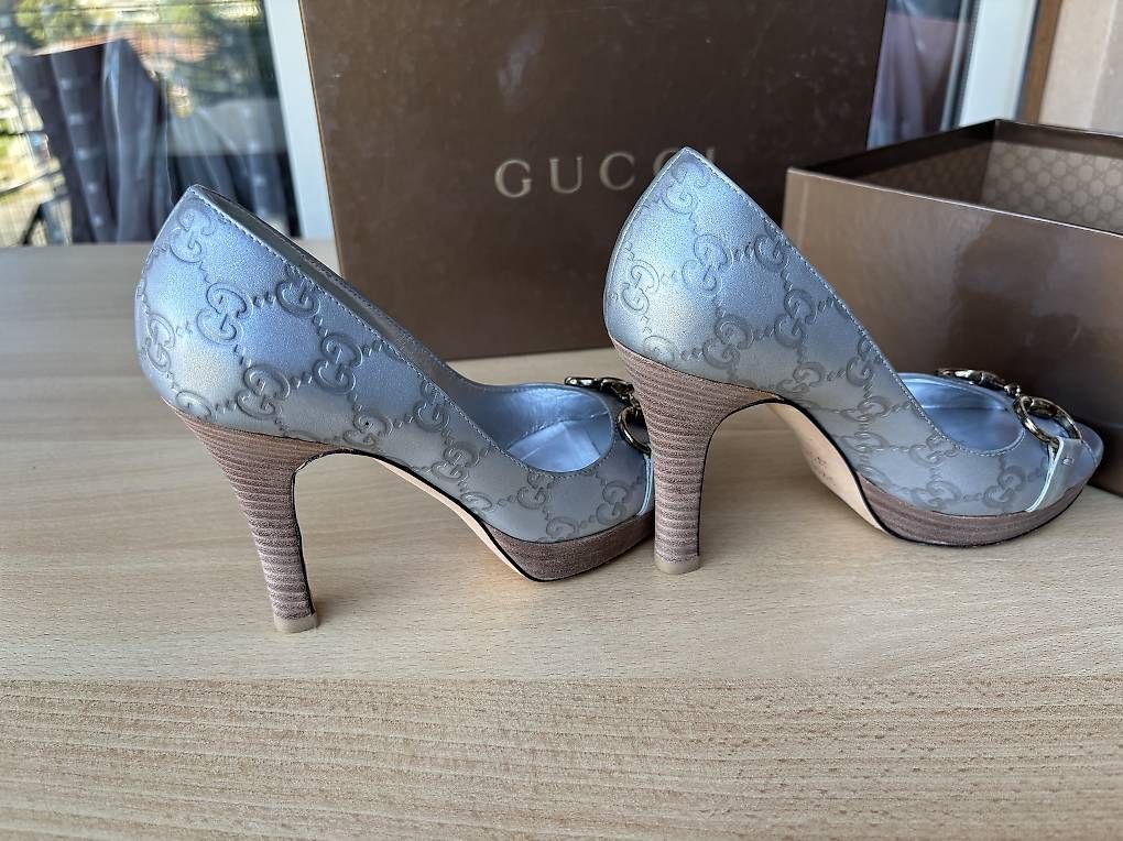 Scarpe da donna: Scarpe originali Gucci 35 1/2 – Usato da Contone venduto da inf_9cpn 1