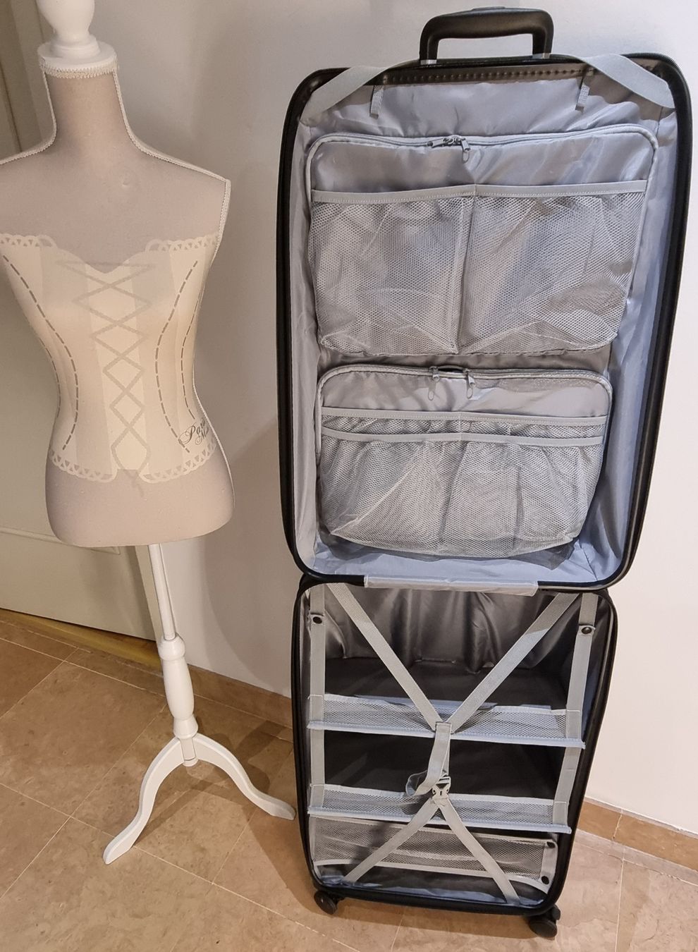 Valigie: Valise-armoire  – Nuovo e nell'imballaggio originale da Borex venduto da mab_28bf