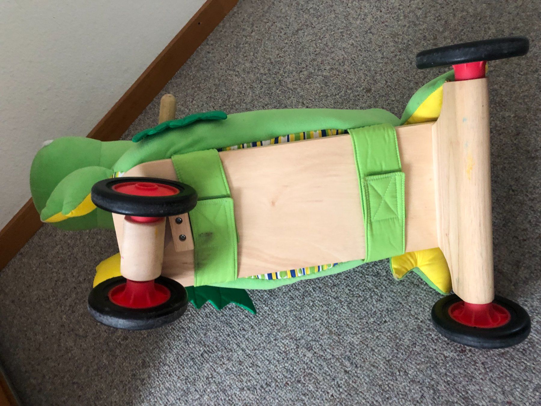 Veicoli per bambini: Rutsche Stoff Drache auf – Usato da Bassersdorf venduto da sammelfloh 4