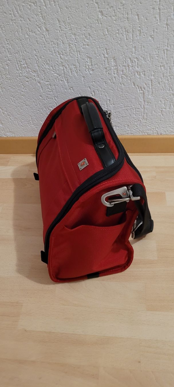 Custodie per cosmetici: Rote Reisetasche Beauty Case – Nuovo (secondo la descrizione) da Schwyz venduto da Vesparider01 2