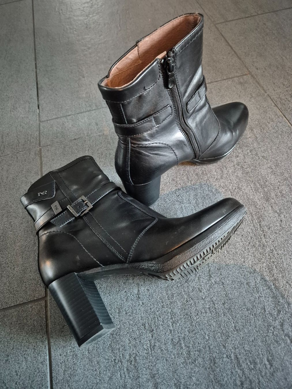 Scarpe da donna: Stiefeletten aus Leder, Schwarz, Grösse 41 – Nuovo (secondo la descrizione) da Altendorf venduto da MiriCaj 4
