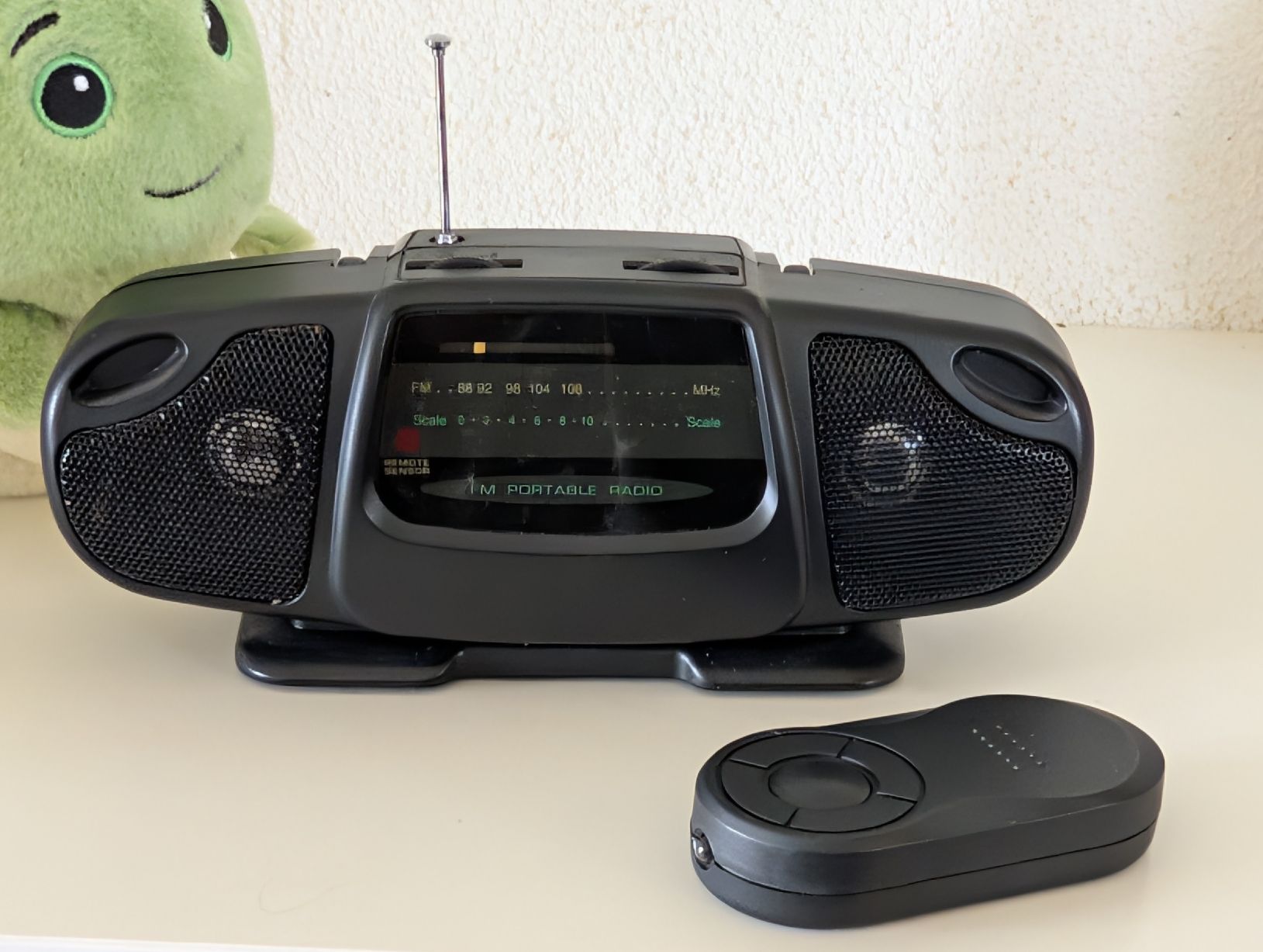 Radio: Mini Spitz Radio, oder Baby BoomBox – Usato da Breitenbach venduto da Dribbel