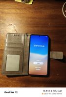 Smartphone Samsung Galaxy S22 noir avec etui protecteur