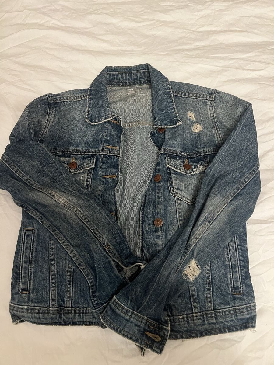 Zara Jacken: Zara denim jacket – Gebraucht aus Erlenbach ZH von Ma.Pi