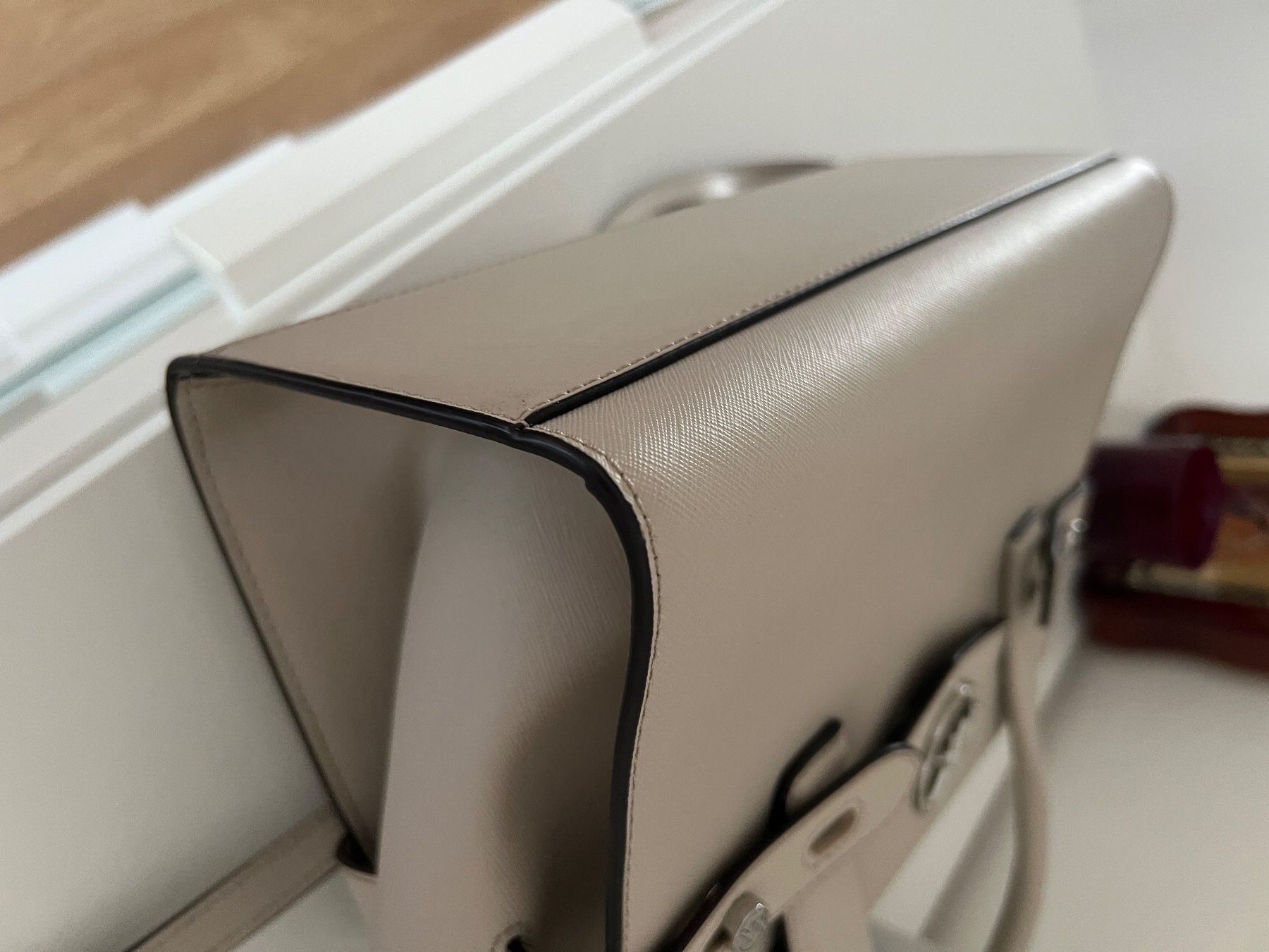 Michael Kors Borse da donna: Sac à main Michael Kors beige, état neuf! – Usato da Vevey venduto da Aiaram_059k 1