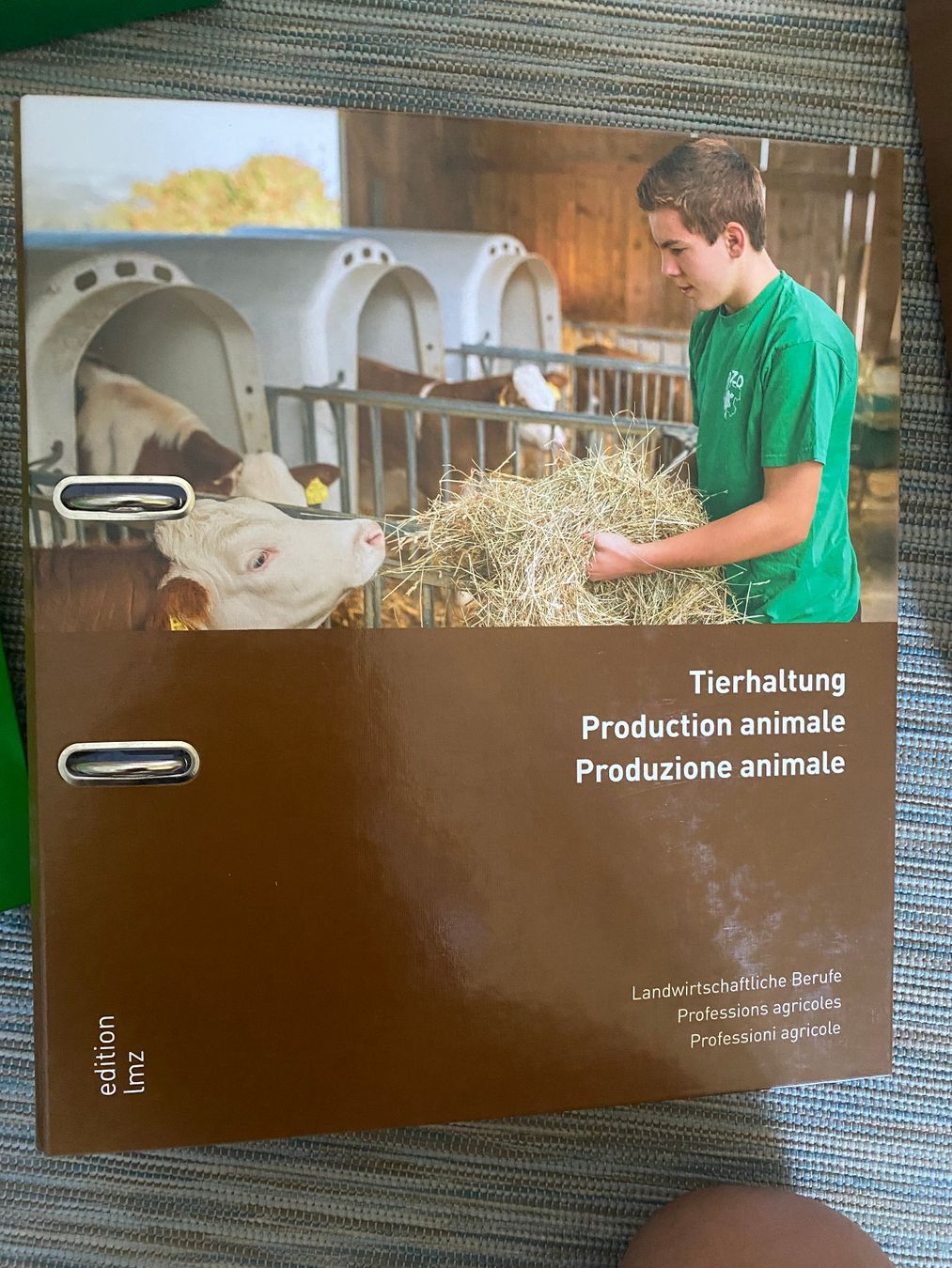 Bücher: Tierhaltung 1 + 2, Landwirtschaftliche Berufe – Gebraucht aus Luzern von unt_5d7b