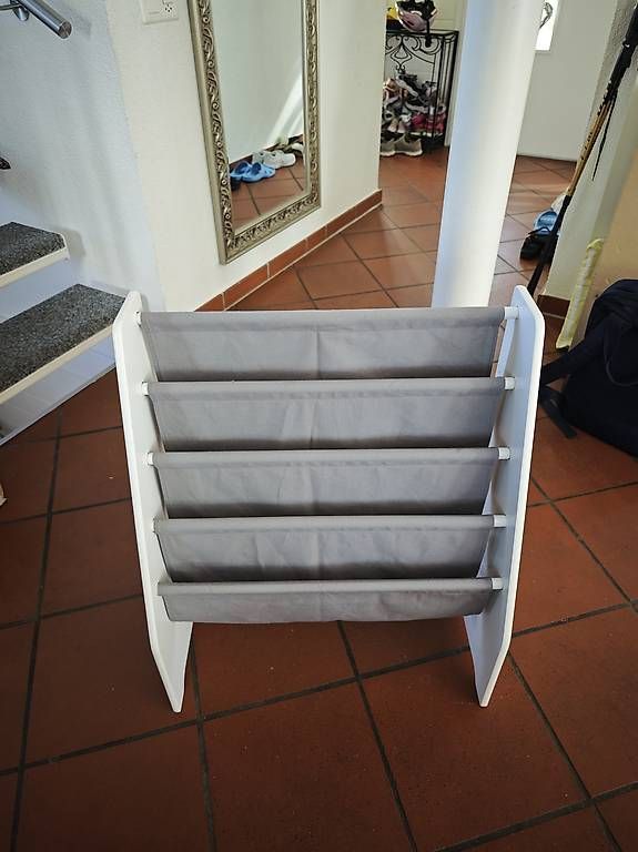 Scaffali: Mobiler Kinder Bücherregal – Usato da Rüfenacht BE venduto da Sumatrabali 2