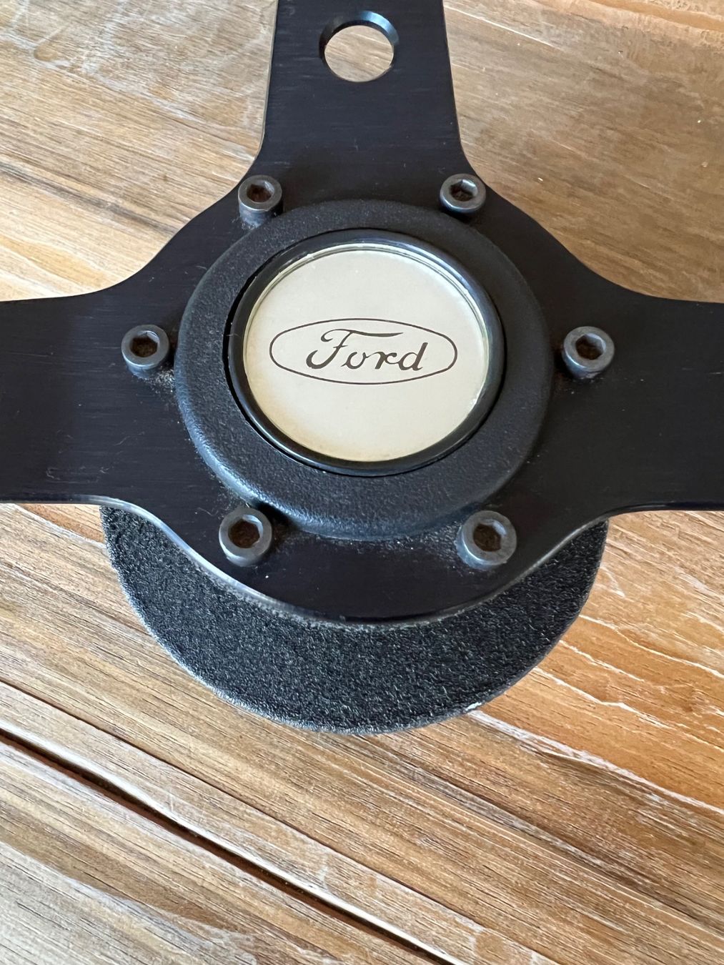 Ford Toutes les pièces auto: Sportlenkrad Original Ford – D'occasion à Winterthur par Ingoldt 1