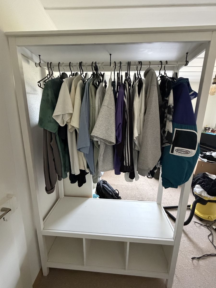 Ikea Porte manteau: Hemnes Garderobe IKEA – D'occasion à Watt par Rebecca_Werner