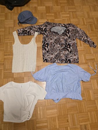 Kleiderpaket zu verschenken