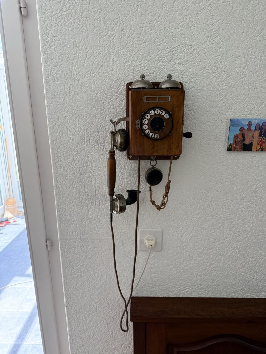 Telefone: Telefon antik – Gebraucht aus Neuägeri von Pinguin95 1