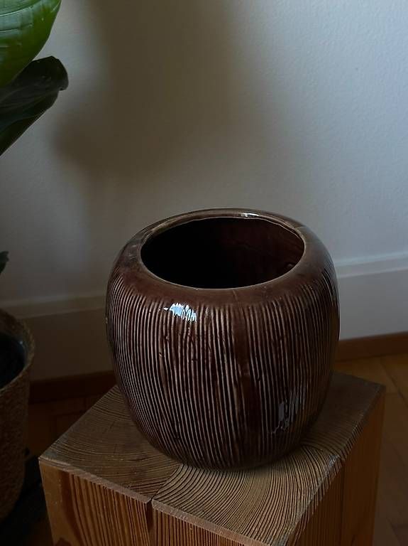 Vasi per fiori: Bloomingville Flowerpot – Nuovo e nell'imballaggio originale da Zürich venduto da mariya_ 1