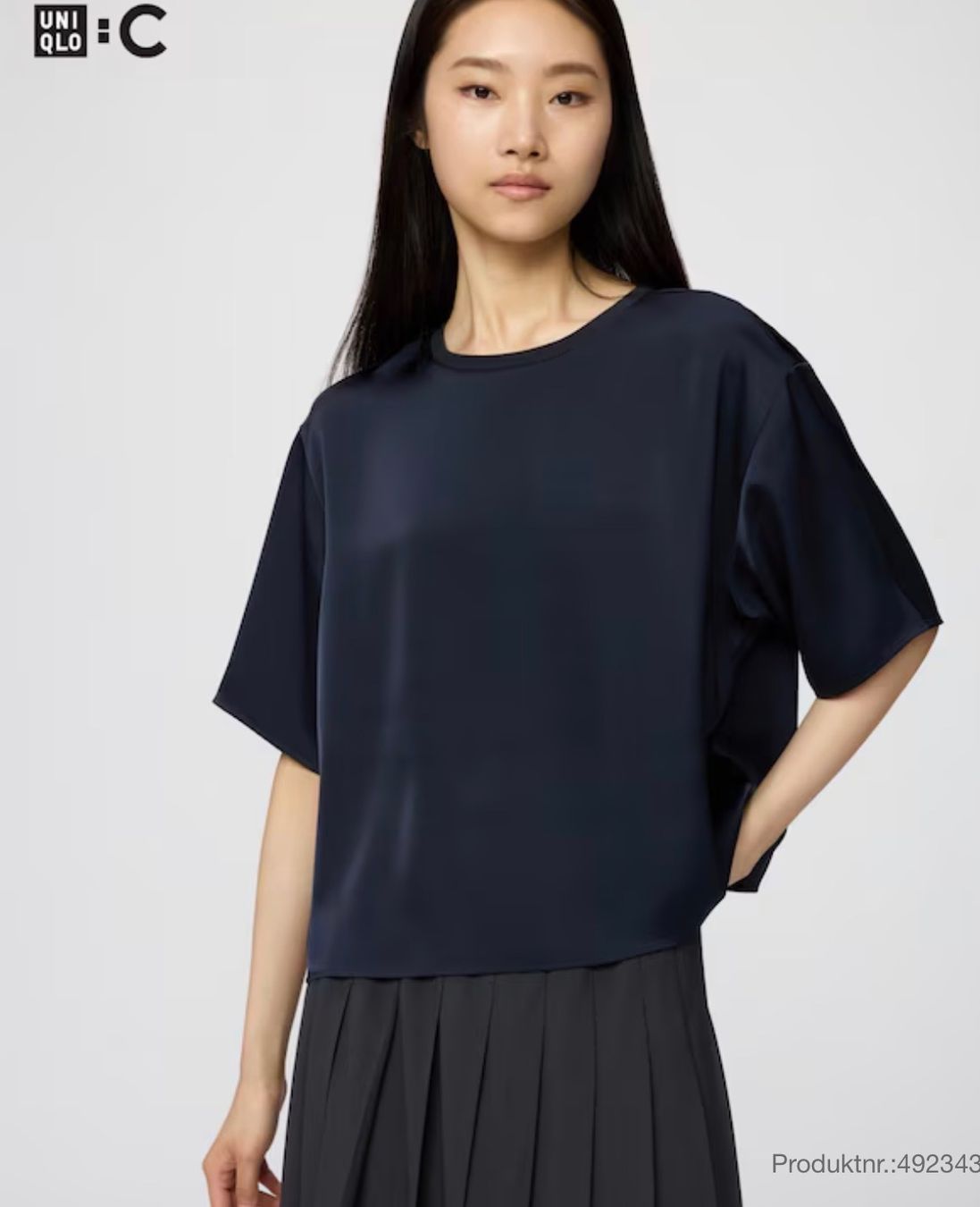 Blusen: Uniqlo Satin bluse oversize XS neu – Neu und originalverpackt aus Zürich von Swisspa 4