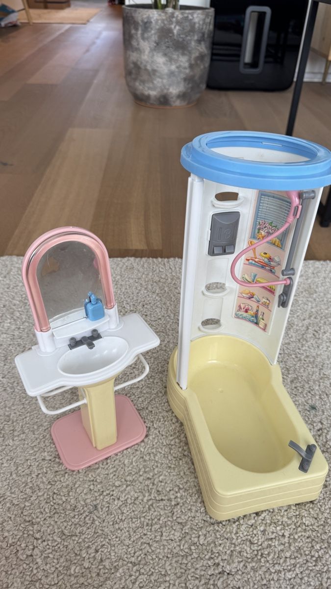 Puppen: Div. Barbie Sets  – Gebraucht aus Steinhausen von inmumi