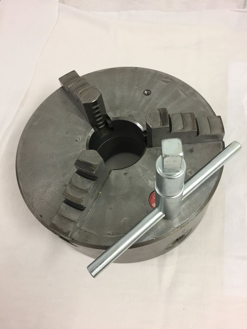 Alle Werkzeuge: DREIBACKEN DREHFUTTER RÖHM D200 - 8" – Gebraucht aus schaffhausen von gka_96cv