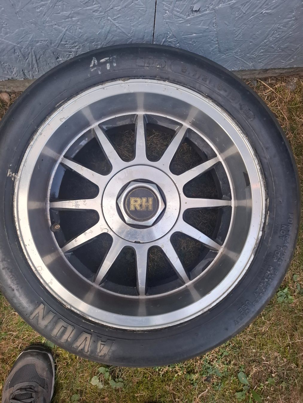 Pneus & Kompletträder: RH Alufelgen mit Slicks – Gebraucht aus Uttigen von fourstrokeforce 1