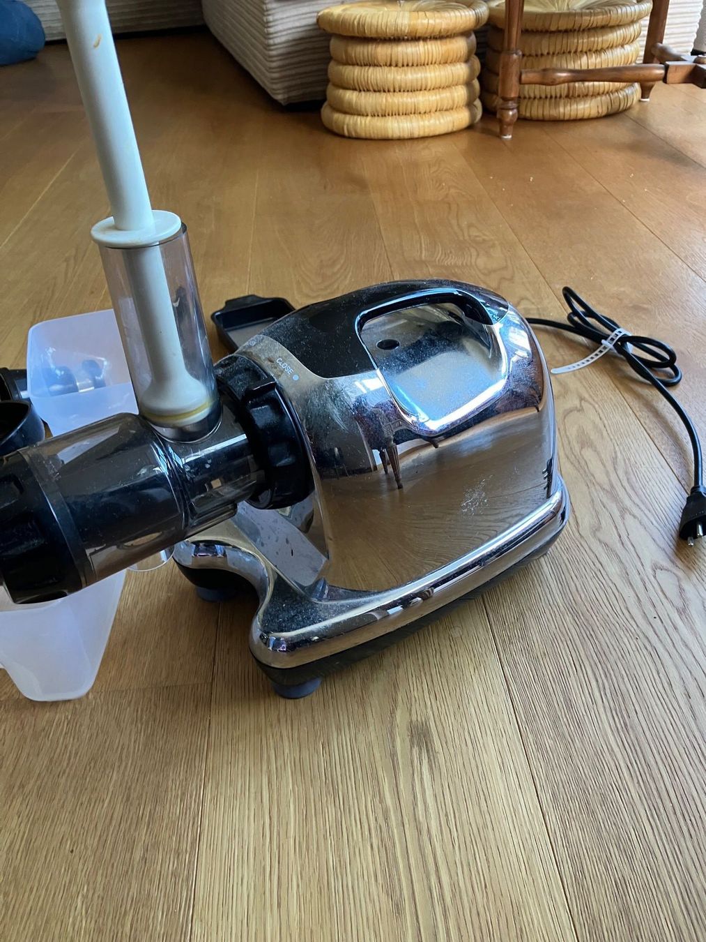 Elettrodomestici da cucina: Omega Juicers 8226 mit Schweizer Adapter – Usato da Zürich venduto da chrislalive 1