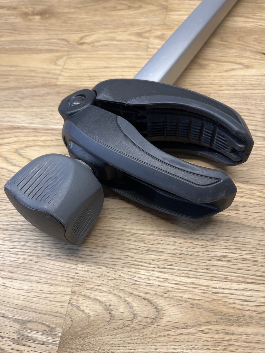 Thule Supporti per biciclette: Thule Bike Holder Long L= 482mm – Nuovo (secondo la descrizione) da Bösingen venduto da Mike2058blau 2