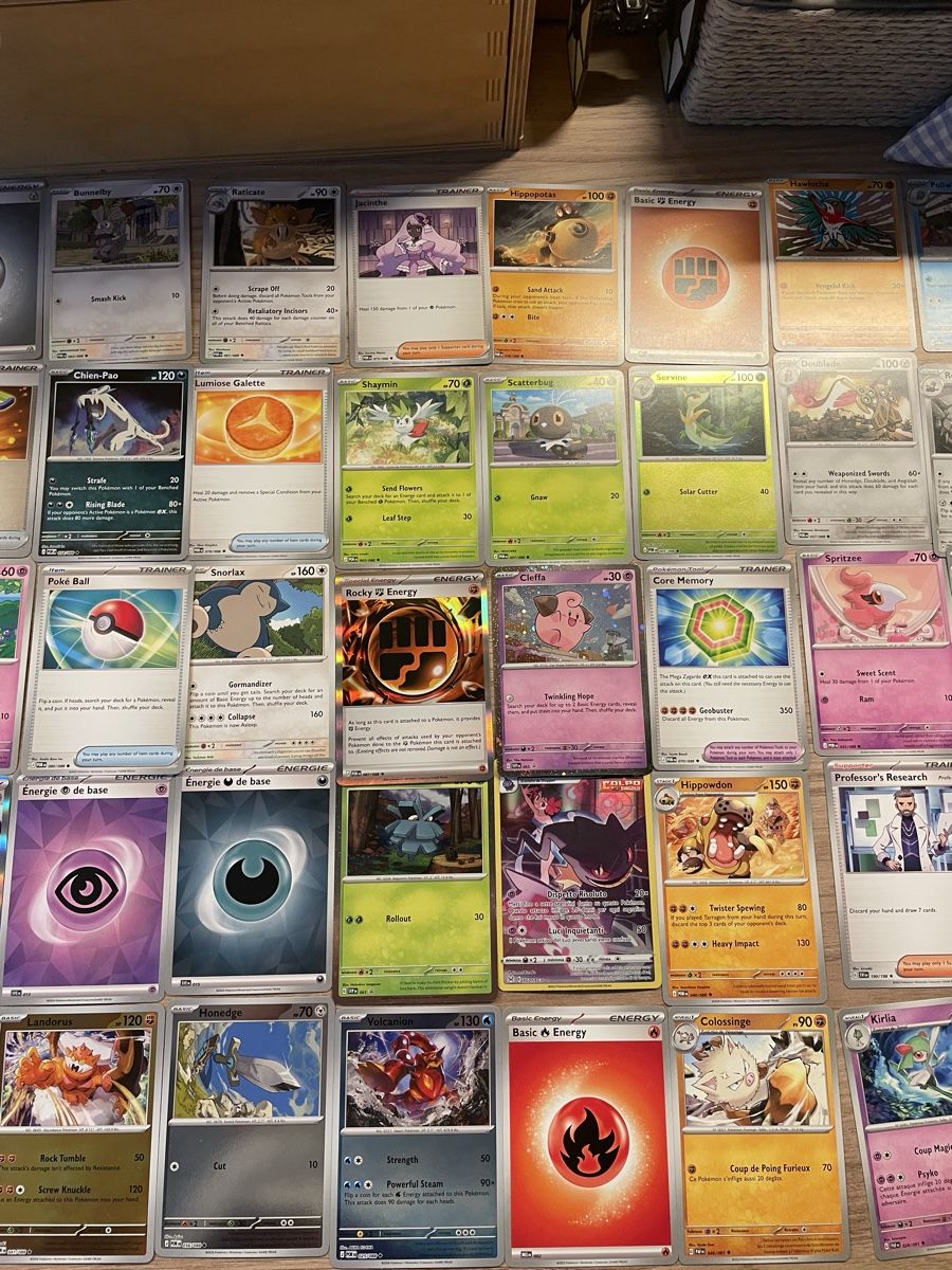 Pokémon Carte collezionabili: 100 cartes Pokémon!! – Usato da Rolle venduto da abbesses 1