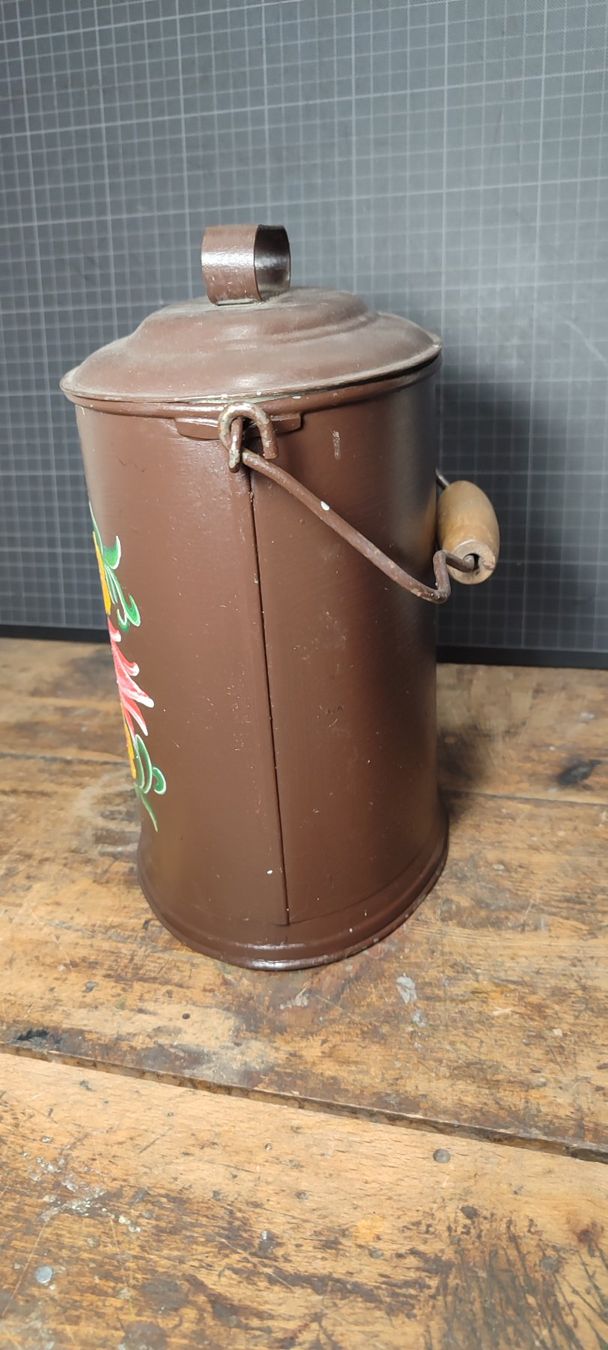 Dosen: Wunderschöne Blechdose Handbemalt Karaffe – Gebraucht aus Gelterkinden von MYSTOREFORYOU4460 2