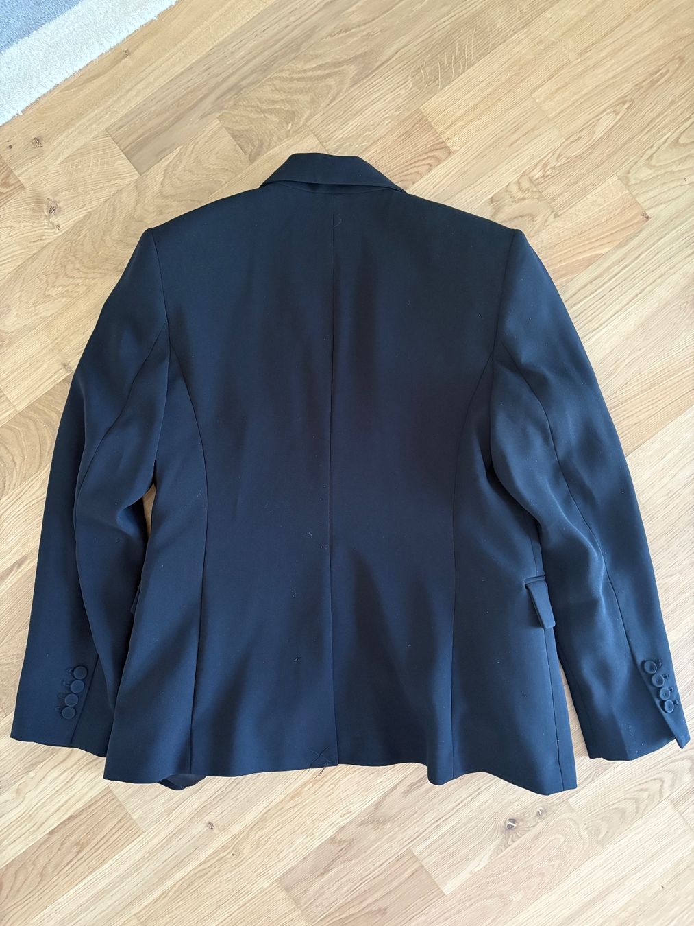 Zara Giacche: Neuwertiger Zara Blazer – Nuovo (secondo la descrizione) da Dübendorf venduto da SophieNadine1 2