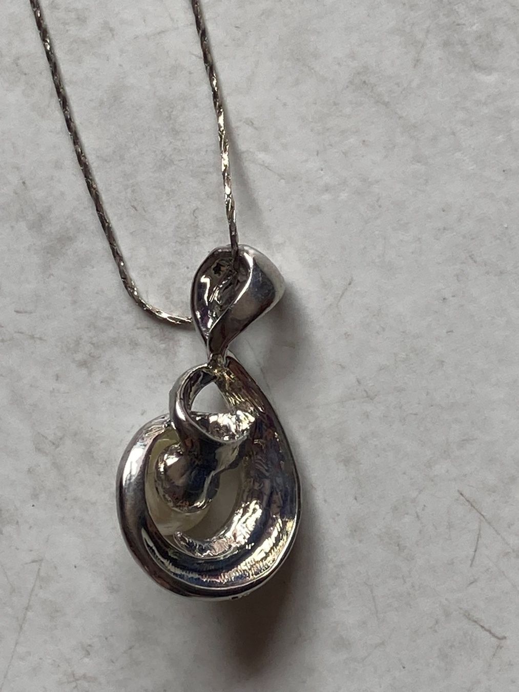 Ciondoli: Pendentif avec écrin – Usato da Bassecourt venduto da CALUMET-X 3