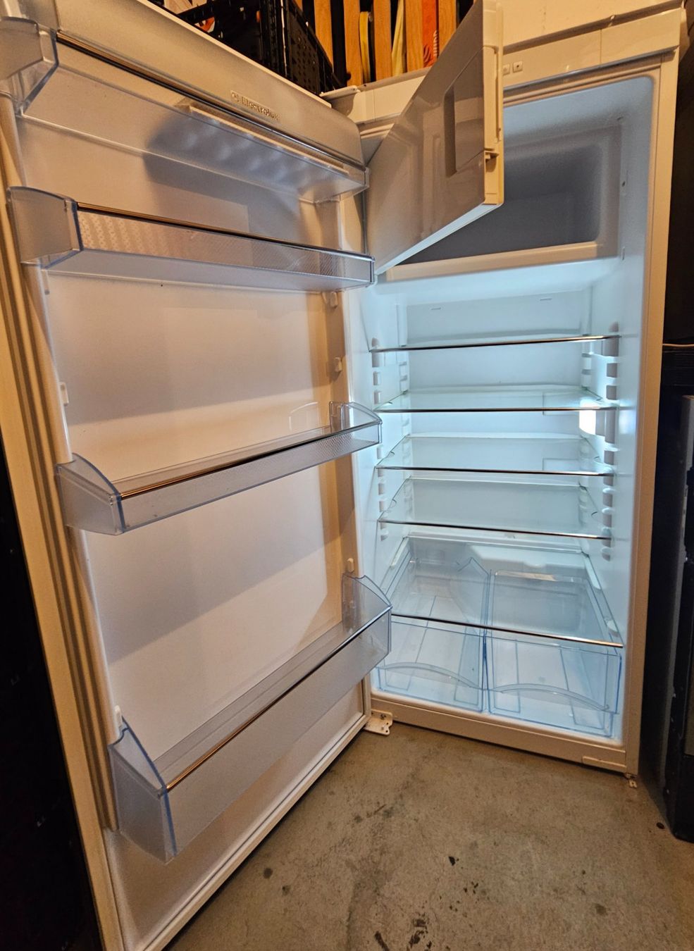 Frigoriferi: Electrolux Einbaukühlschrank Khlschrank 126 – Usato da Hitzkirch venduto da topmarken 4