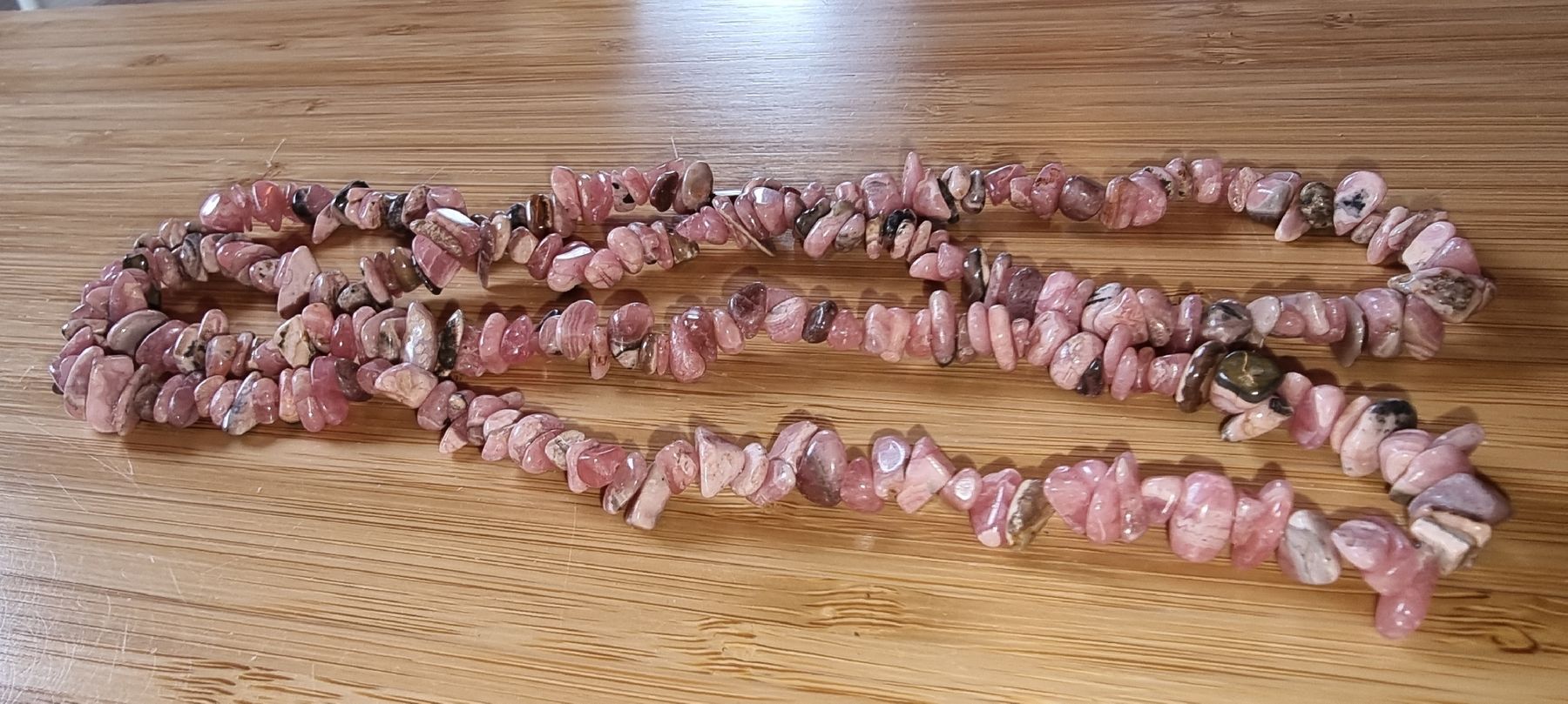 Minerali & Pietre curative: Rhodonit Splitter 3-11mm. Strang 80cm. – Nuovo e nell'imballaggio originale da Menziken venduto da Mirager 3