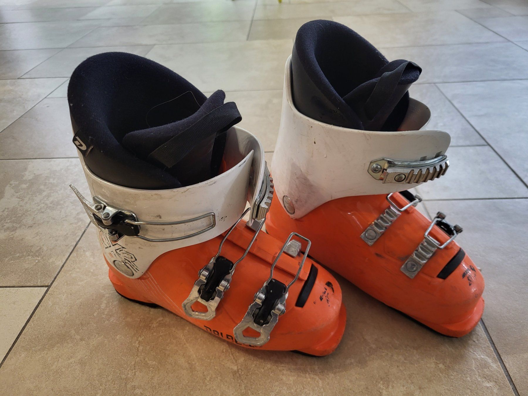 Scarpe per ragazzi: Chaussures de ski 21.5 – Usato da Gampelen venduto da cli_2thg
