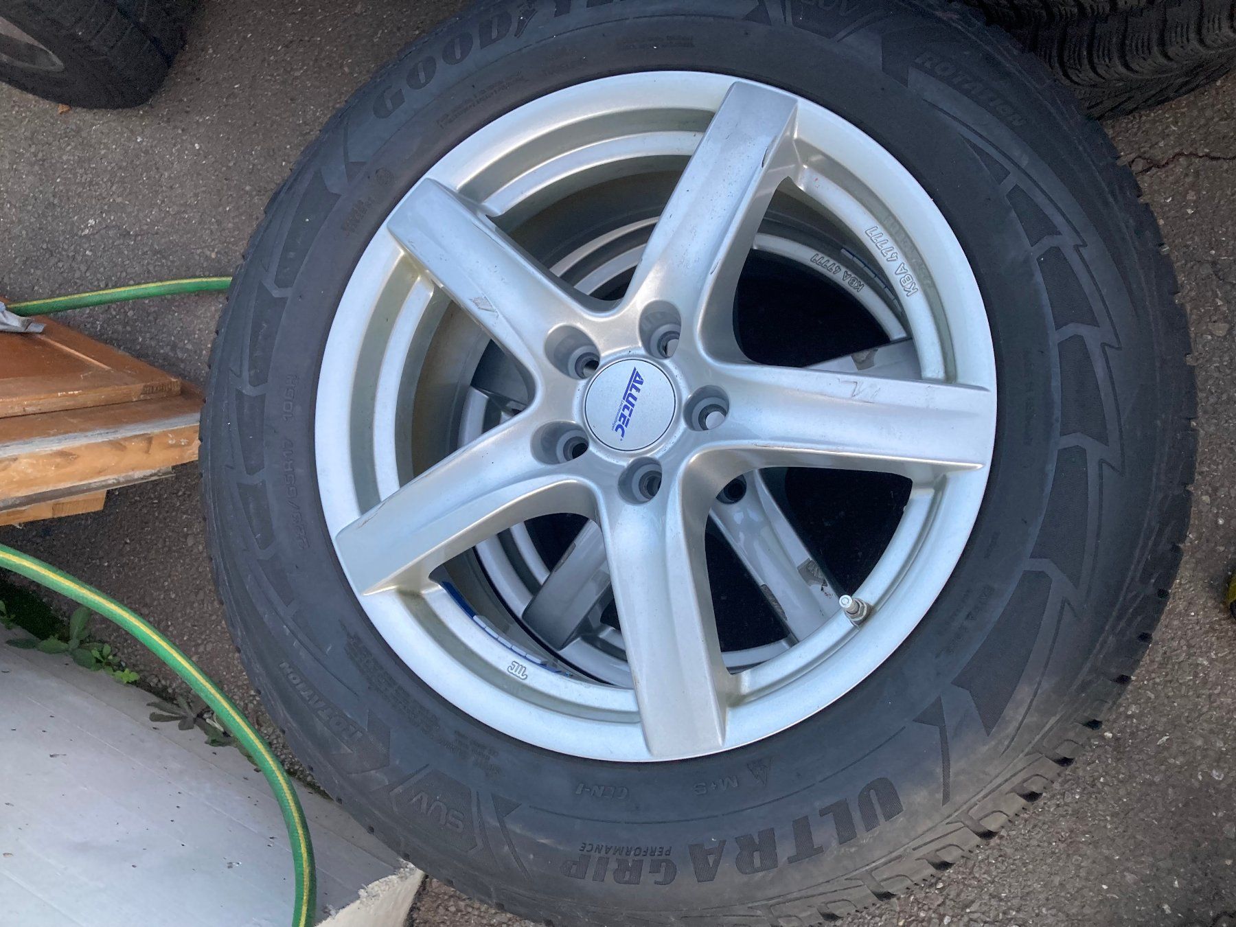 Land Rover Pneumatici & Ruote complete: Landrover Evoque Winterräder 225/65R17 – Usato da Cham venduto da WB2223 2