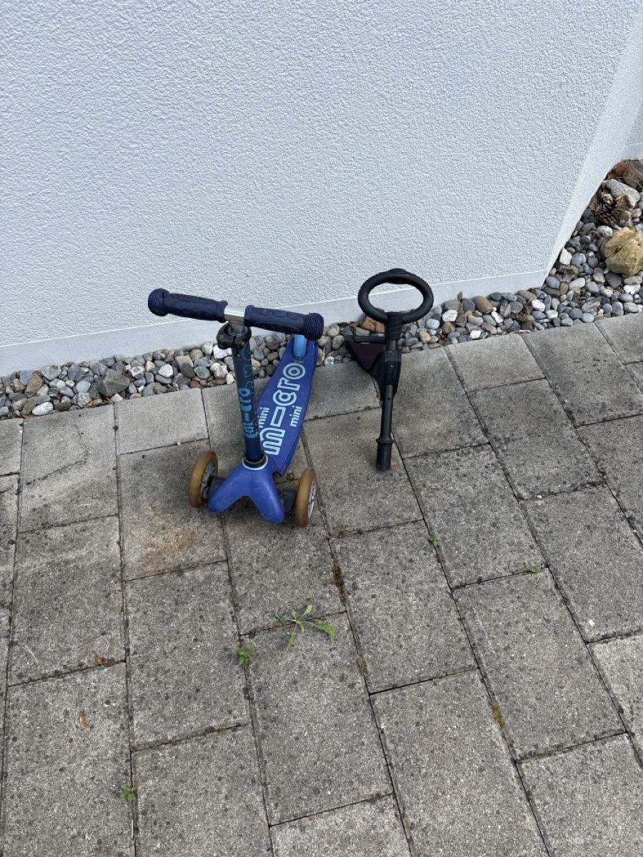 Micro Kickboard: Mini Micro Roller blau mit Griff für Kleinkinder gebraucht – Usato da Schaffhausen venduto da Falkenbier