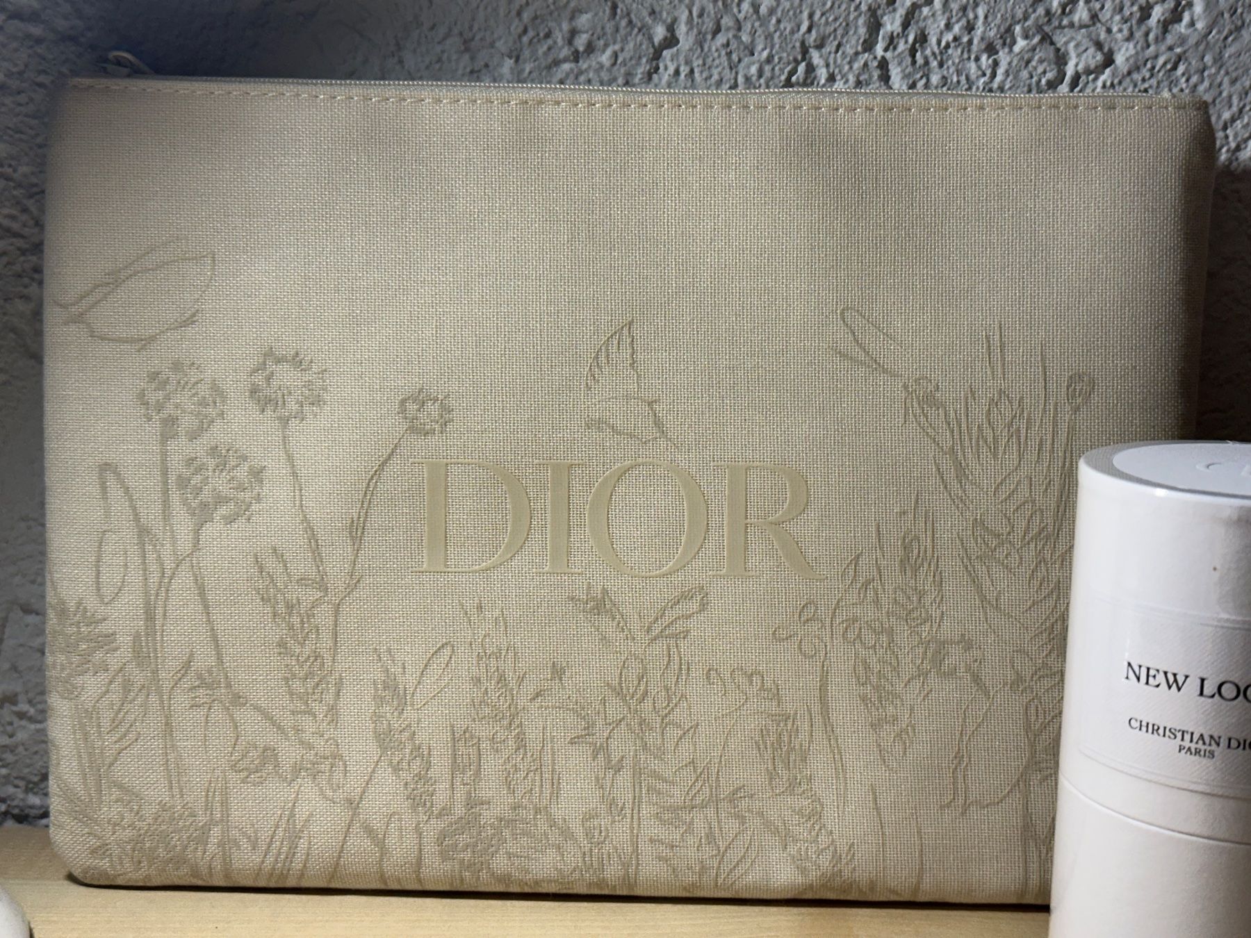 Dior Profumi & Eau de Toilette: Dior , New Look, Eau de Parfum, 100ml, neu – Nuovo e nell'imballaggio originale da Aarburg venduto da flacon05 6