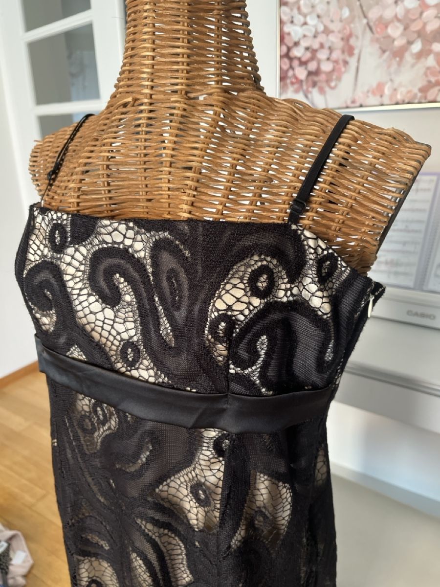 Vestiti: Kleid schwarz-gold, Spitze, 40 – Usato da Solothurn venduto da Bobesch08 3