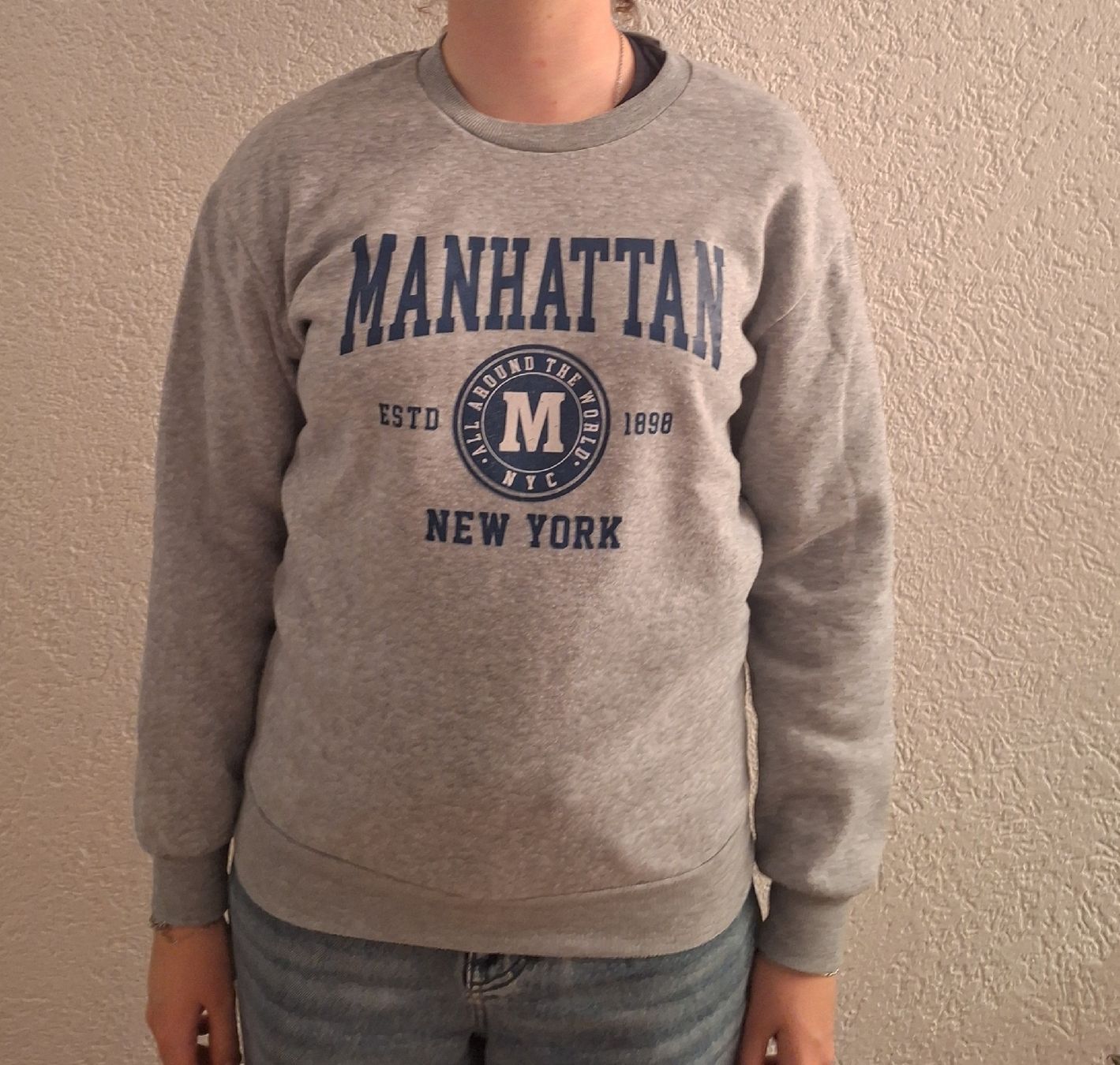Pullover & Sweatshirts: Pull taille 36 – Gebraucht aus Ins von des_vm2v 1