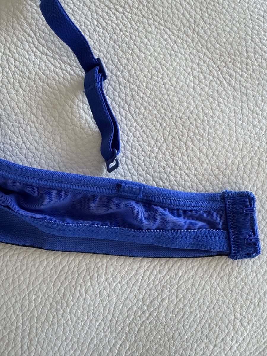Calvin Klein Sonstige Unterwäsche: New Calvin Klein Bra with adjustable straps, Size 70A – Neu und originalverpackt aus Forch von ele_9gsf 4