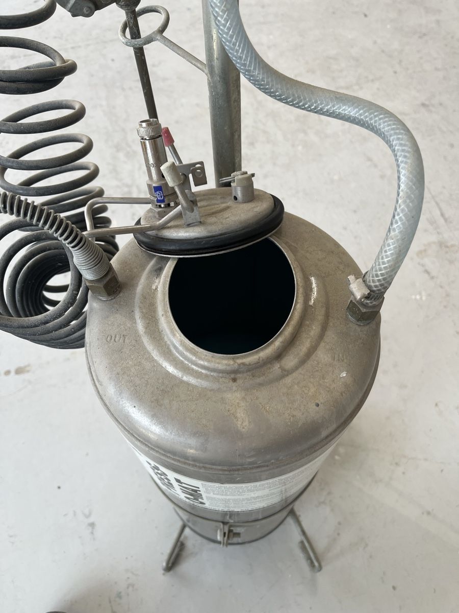Pumpen & Teile: Druckpumpe, Press-O-Mat – Gebraucht aus Bettlach von Esbe62 2