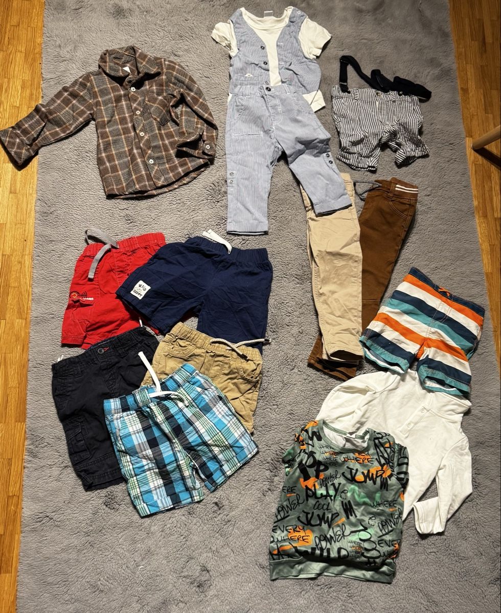 Lotti & Set di vestiti: Jungs Kleider 18 Monate  – Usato da Steinhausen venduto da bln 1