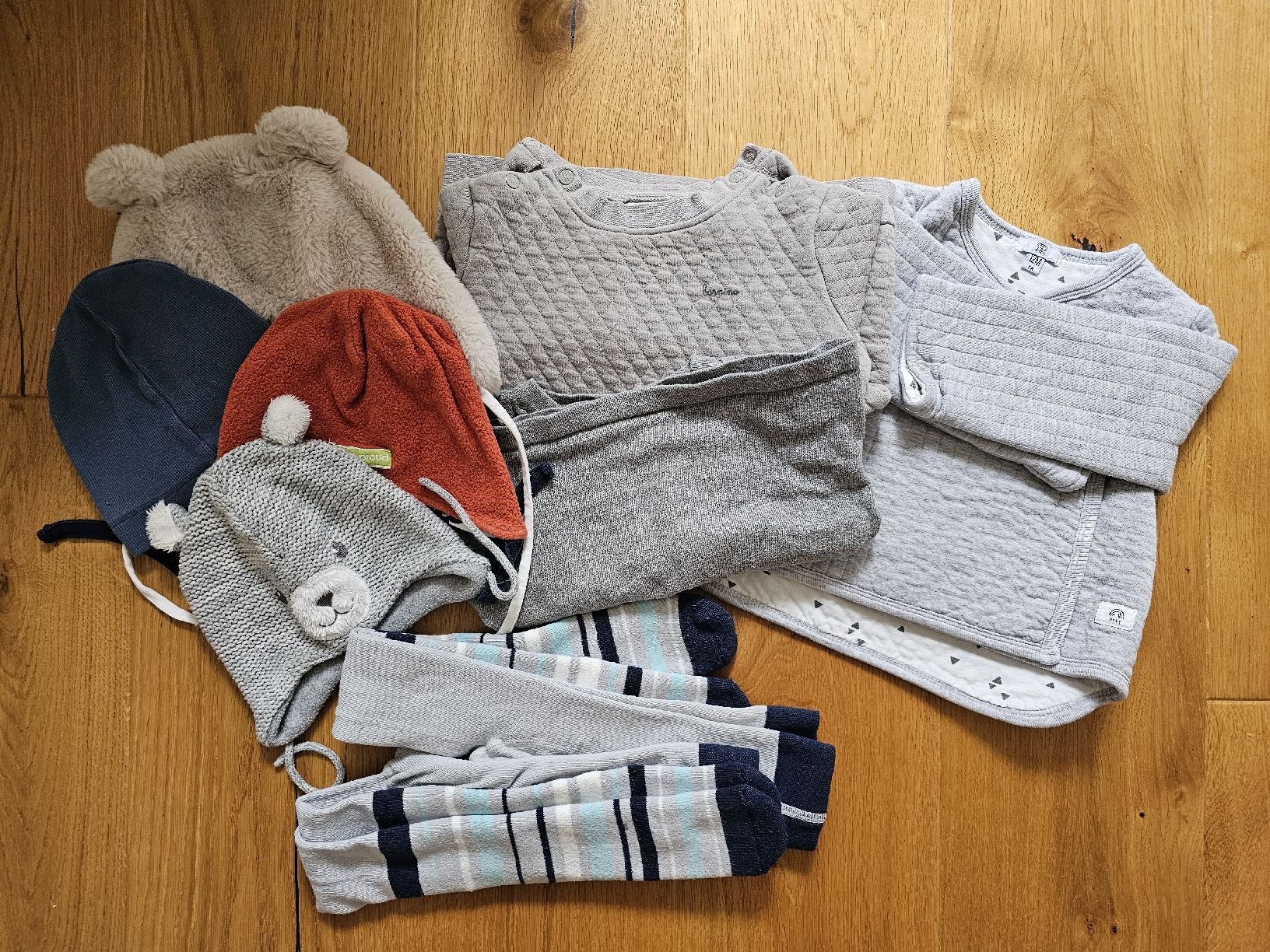 Lotti & Set di vestiti: Kleiderpaket  – Usato da Basel venduto da sst_m5xv
