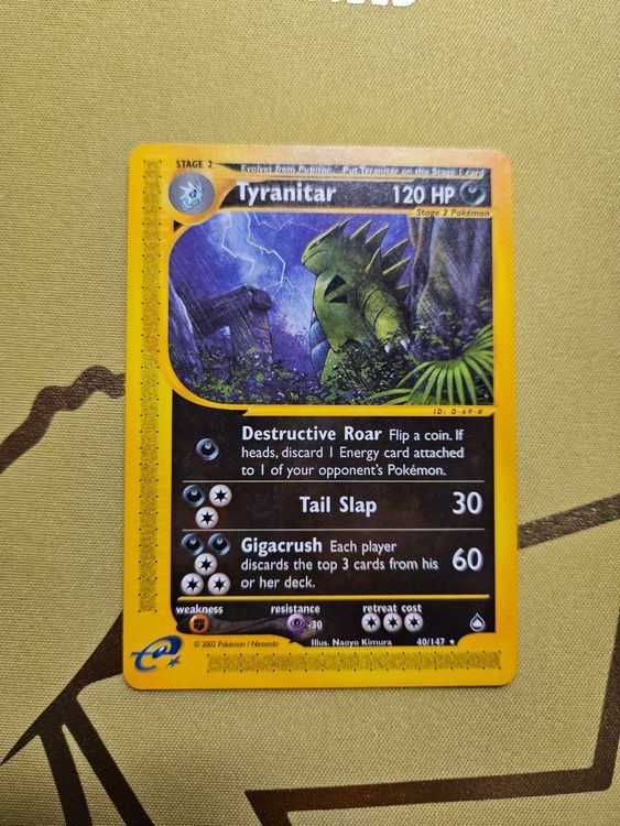 Pokémon TCG - Tyranitar V - SWSH Black Star Foil Promo SWSH109 NM/M