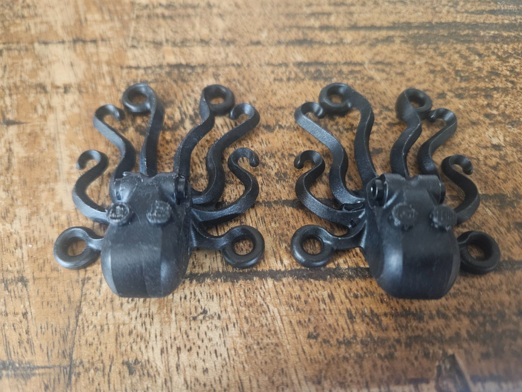 Lego Kit di costruzioni: lego lot de  2 Black Octopus 6086 – Usato da Confignon venduto da Ecrofigs 1