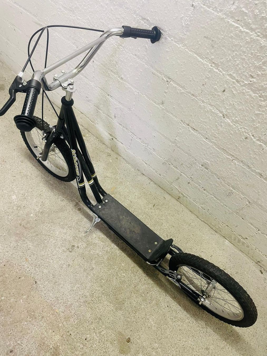 Kickboard: SCOOTER Trottinett Trettrad 12" – Usato da Gontenschwil venduto da Hpassat 2