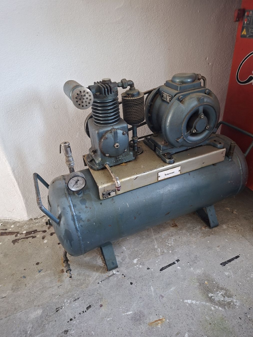 Compressori: Druckluftkompresor – Difettoso da Wigoltingen venduto da Hondams