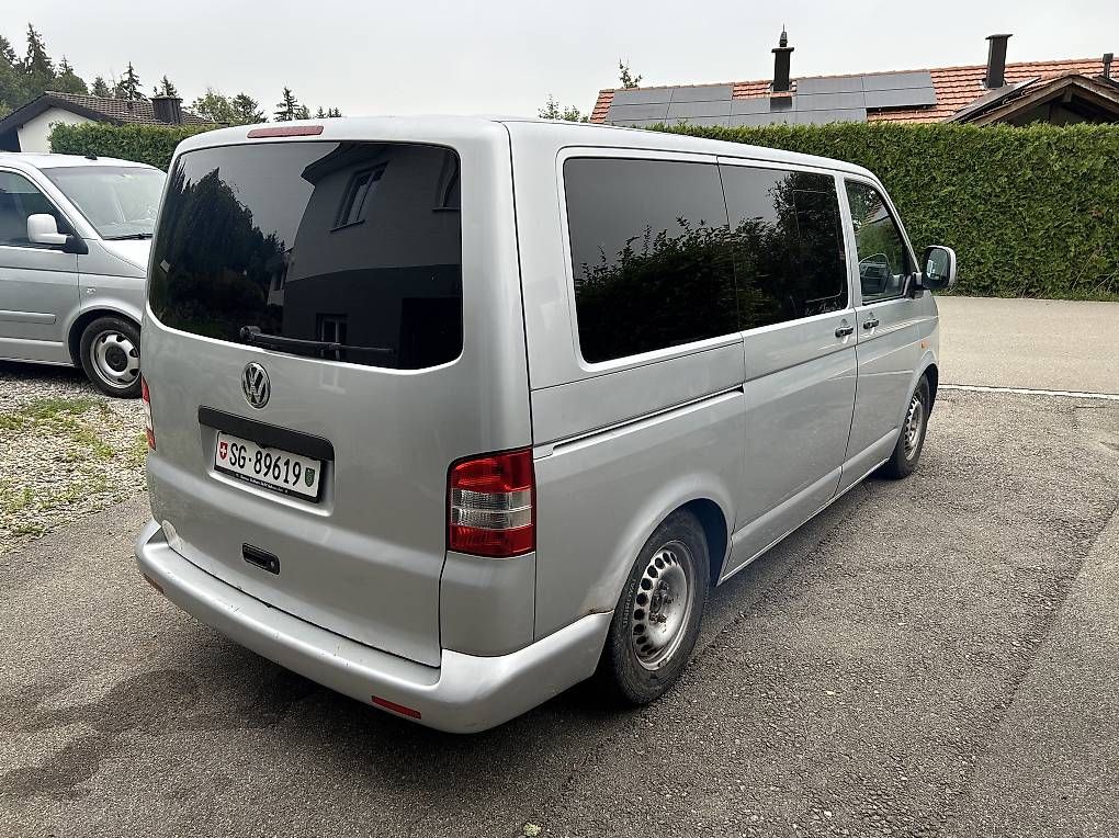 Automobili: Vw T5 Shuttle 2.5 TDI 4Motion – Usato da Engelburg venduto da manuellocher 2
