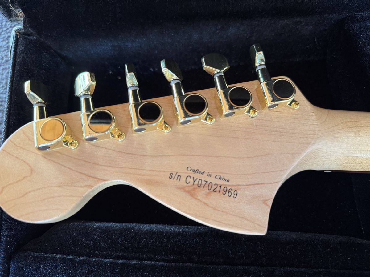 Squier Instruments de musique: Squier Standard Stratocaster inkl. Hardcase – D'occasion à Triesen par toney2000 3