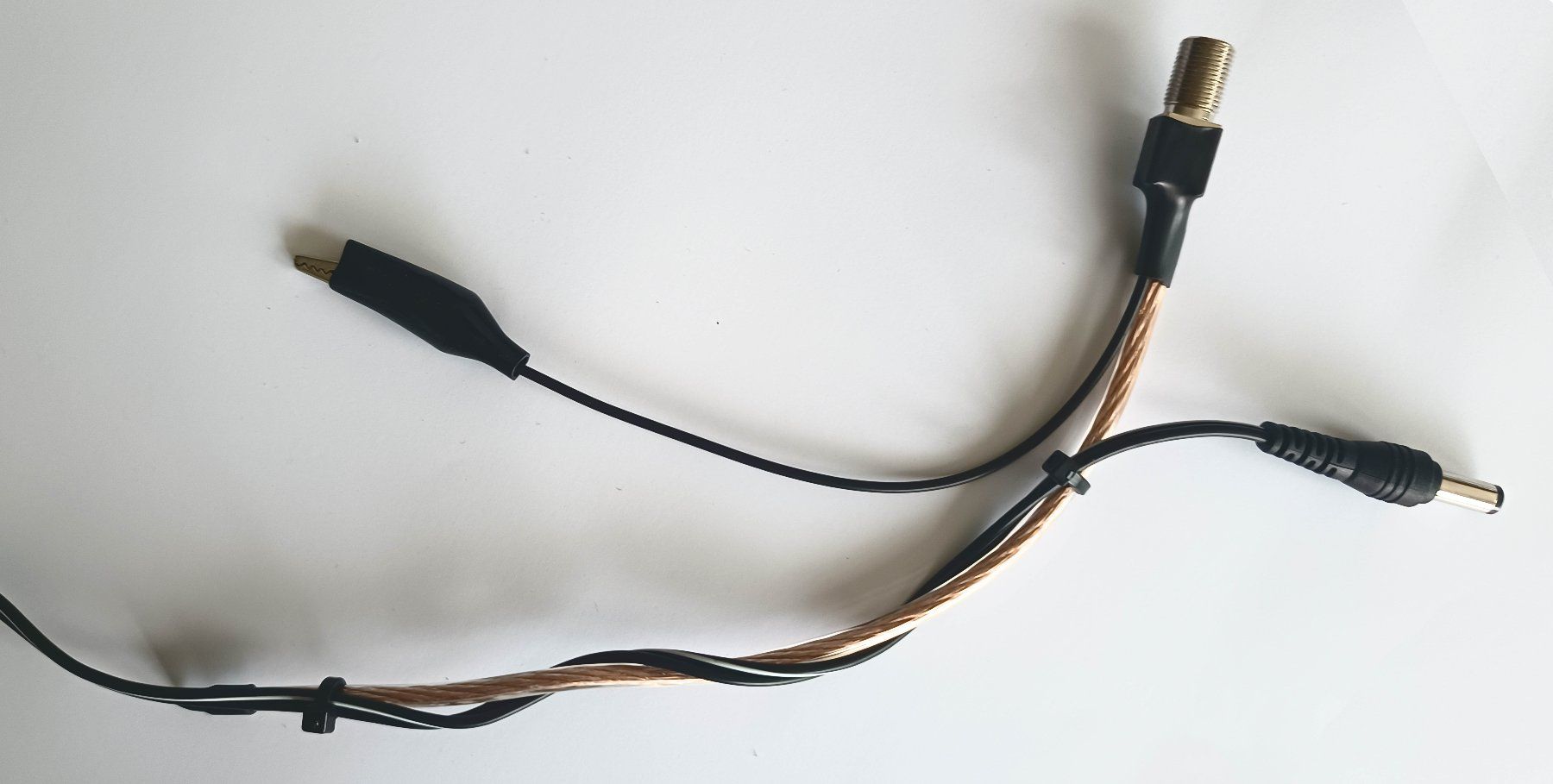 Radiocomunicazione: DAB+ Rx Clip Antennen Adapter – Nuovo e nell'imballaggio originale da Unterägeri venduto da sumatronic 7