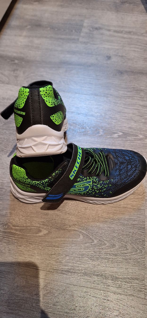 Skechers Scarpe per ragazzi: sketchers – Usato da Erlinsbach SO venduto da Peggy20 2